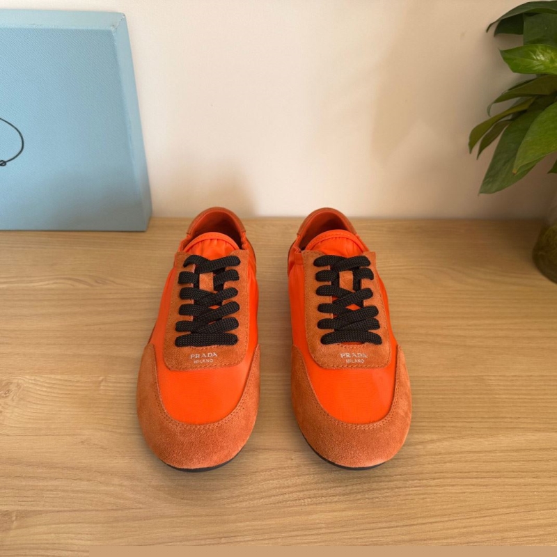 Pra*a casual shoes